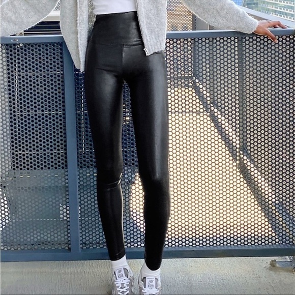 Aritzia Pants - ARITZIA Wilfred Free Daria Black Faux Leather High Rise
Legging Pant